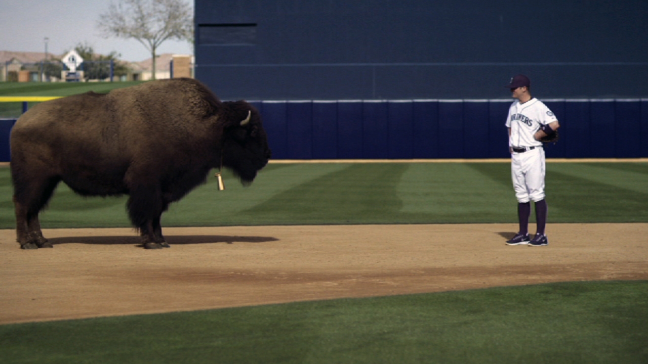 Mariners have fun with latest TV commercials
