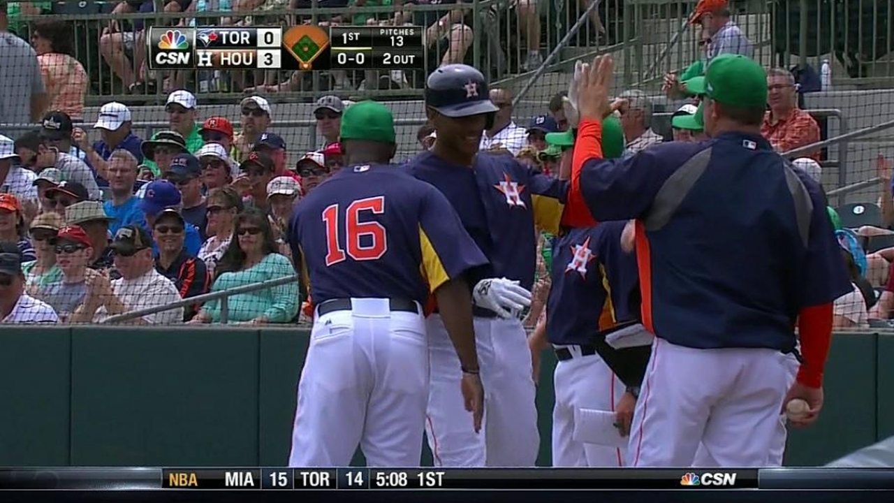 Astros look to Maxwell for consistency, character