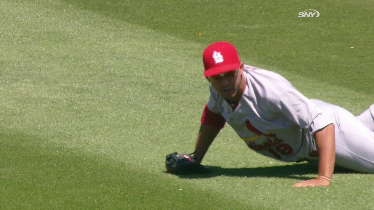 Jay feels comfortable 'quarterbacking' outfield