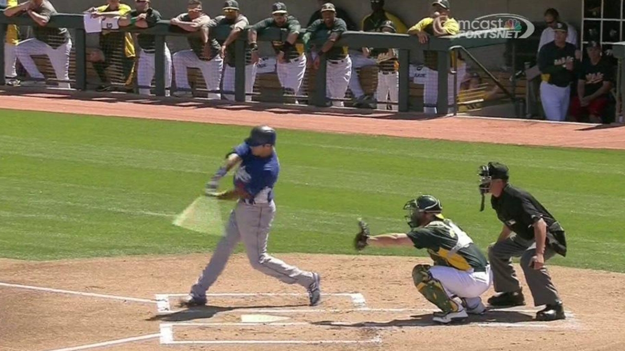 Ethier, Crawford homer as Dodgers fall to A's