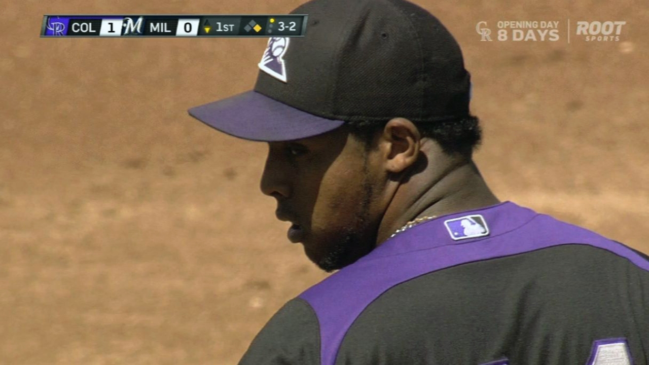 Nicasio multitasks against Brewers
