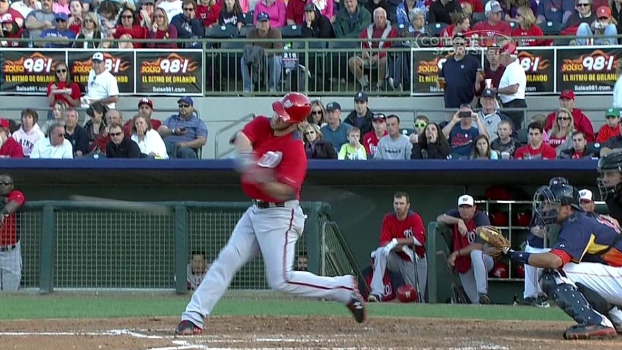 Harper stays hot with three-hit game vs. Astros