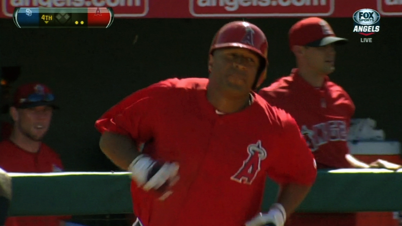Yankees on verge of acquiring Wells from Angels