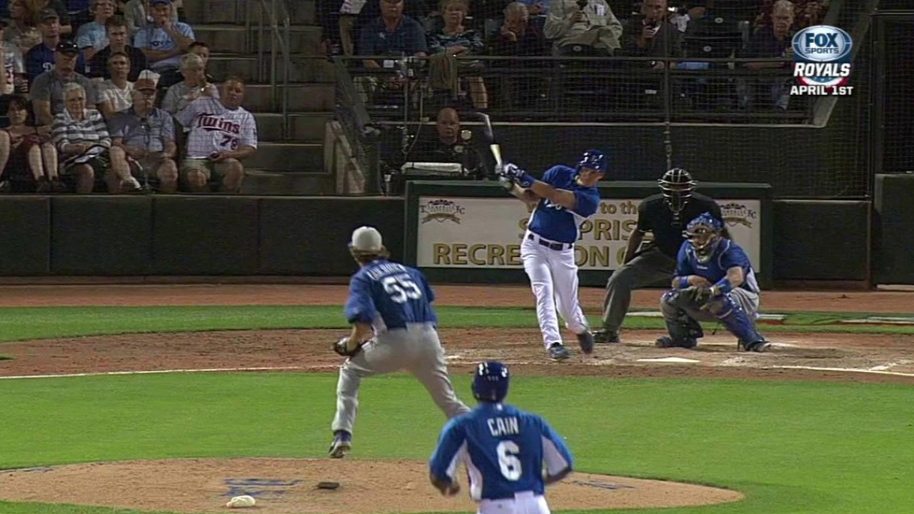 Royals tie club record with 22nd spring win