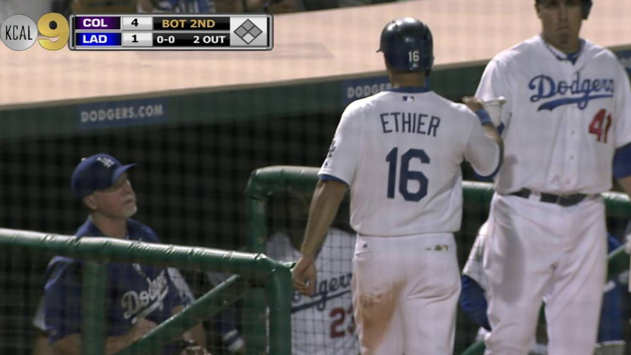 Ethier exits early with 'little soreness' in hamstring