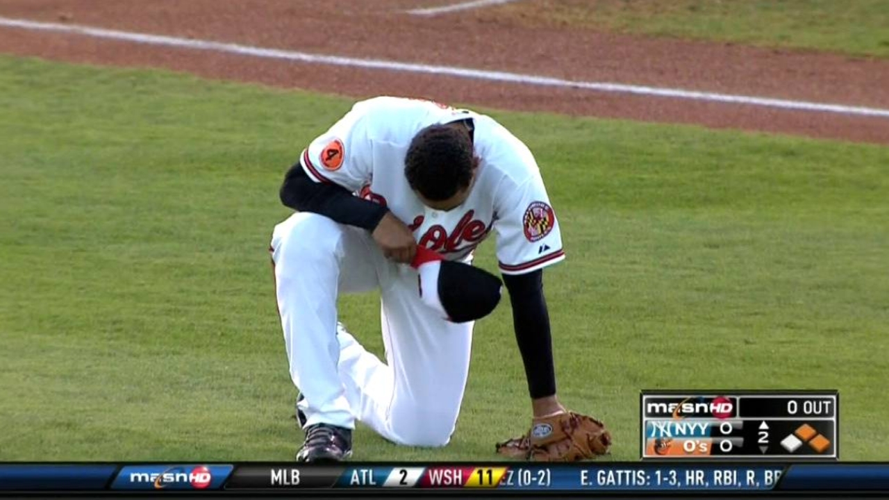 Jurrjens exits early after getting hit by comebacker