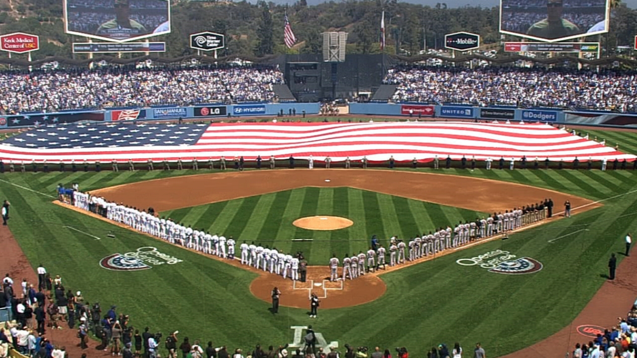 Dodgers honor championship teams on Opening Day