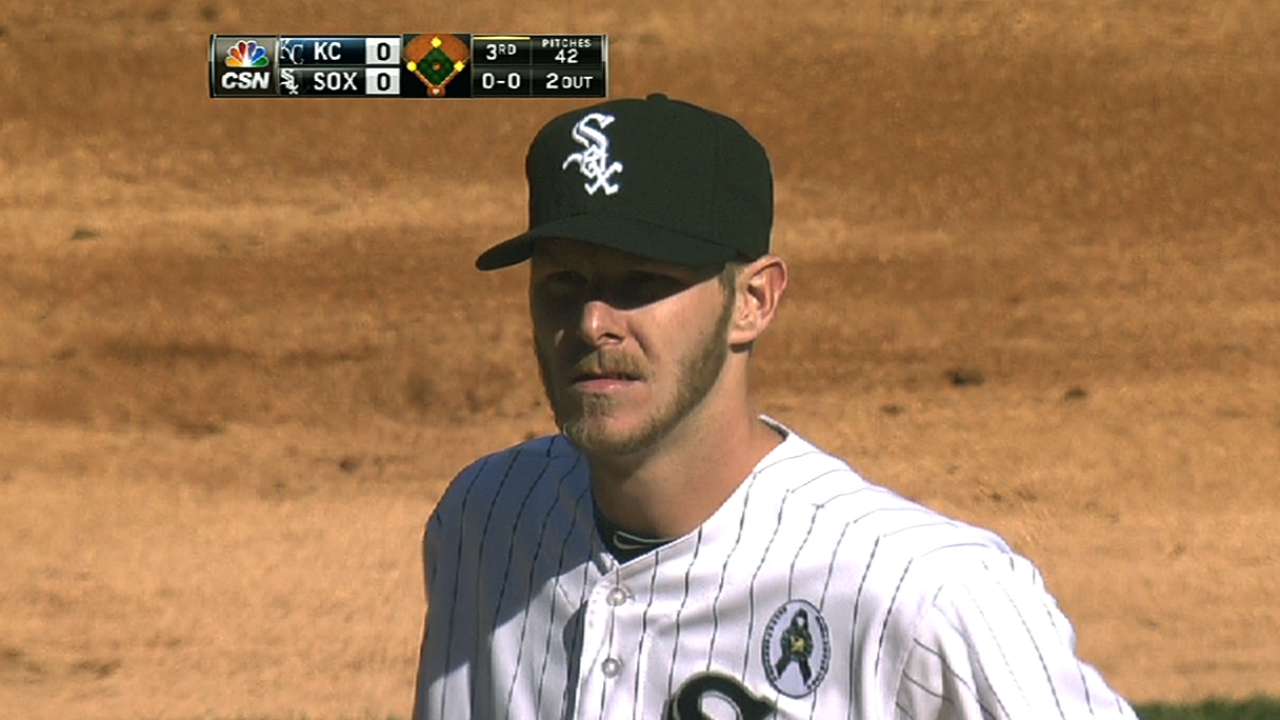 Sale pitches White Sox to Opening Day win