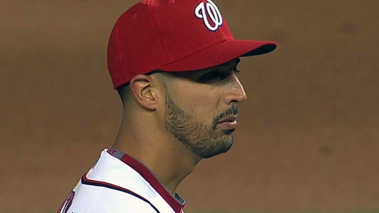 Gio a force with arm, bat in win over Marlins
