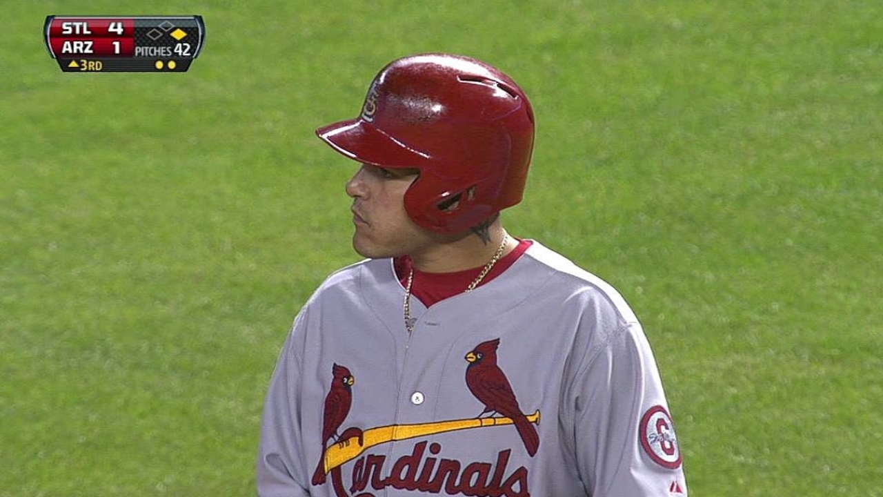 Y. Molina applauds Posey for winning MVP