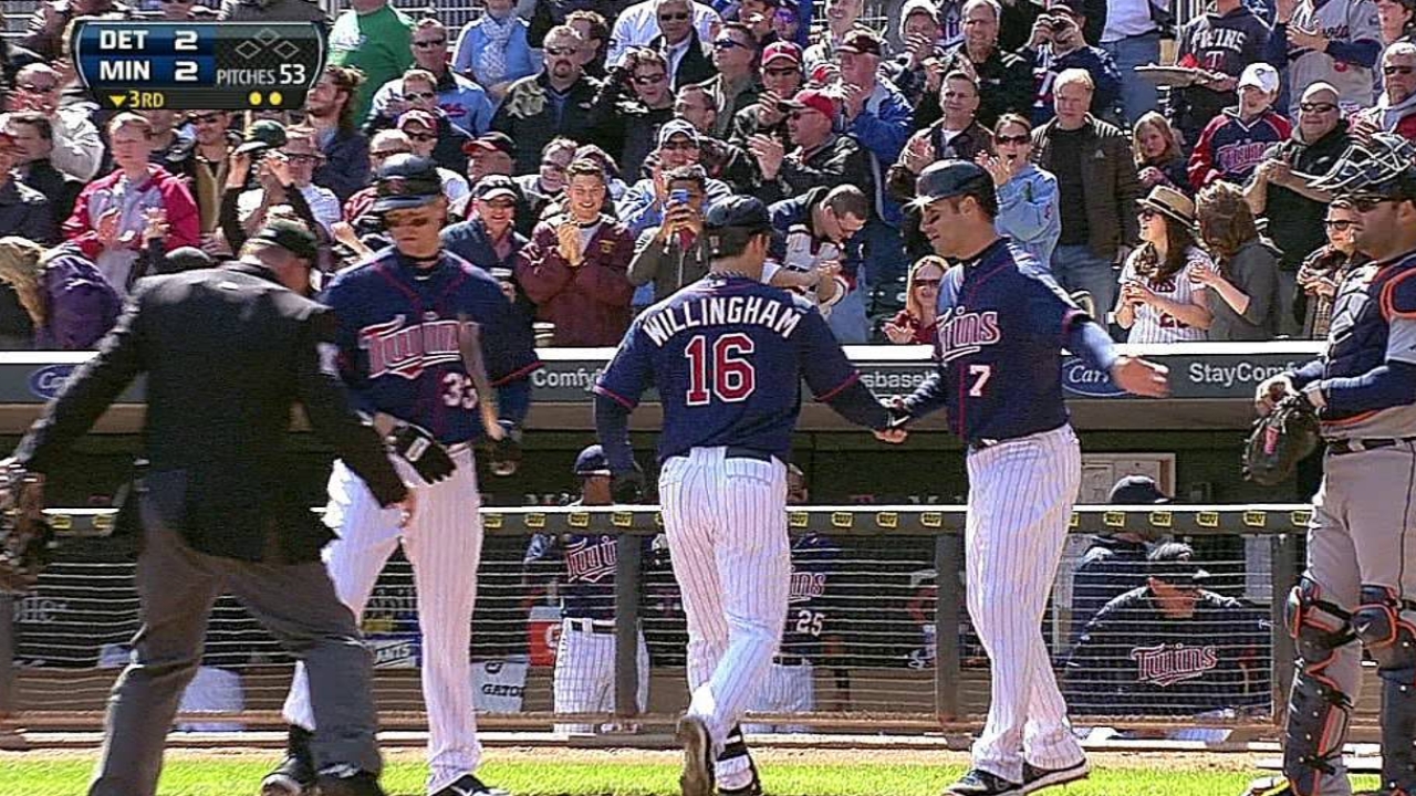 Willingham, Plouffe back Pelfrey's win in Twins debut