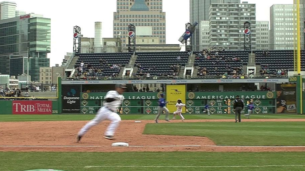 McDonald delivers gem, but late rally falls short