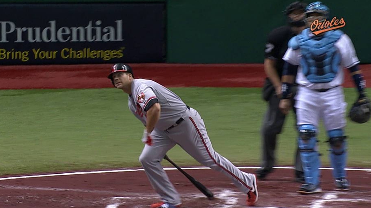 Homer by homer, Davis' power on full display