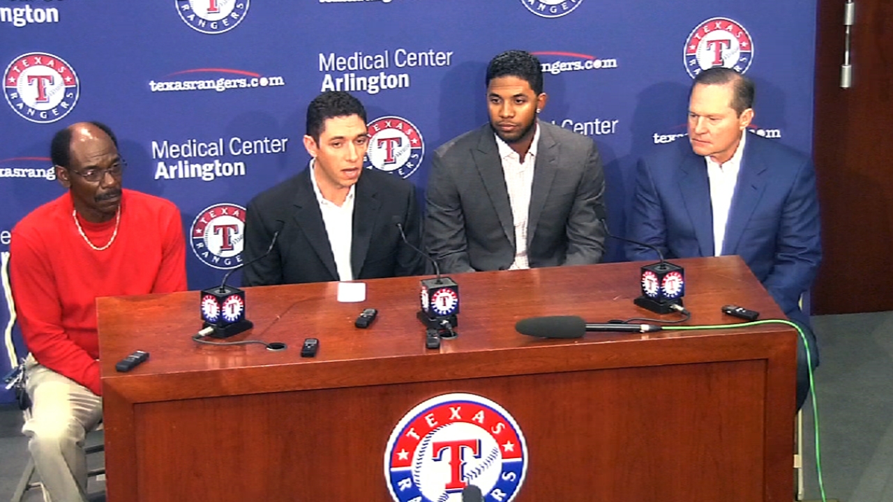 Andrus excited to commit to Rangers long term
