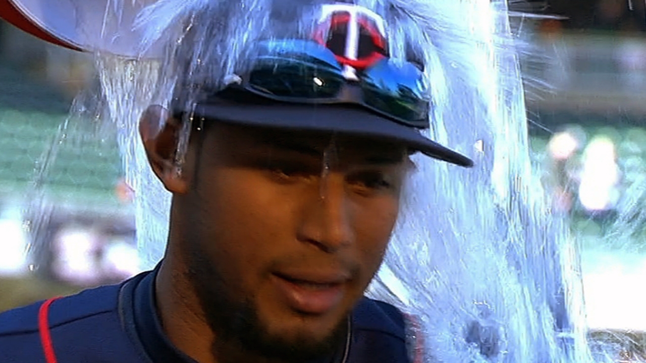 Hicks notches first hit, Pressly first outing