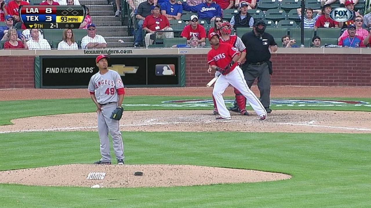 Cruz off to another hot start