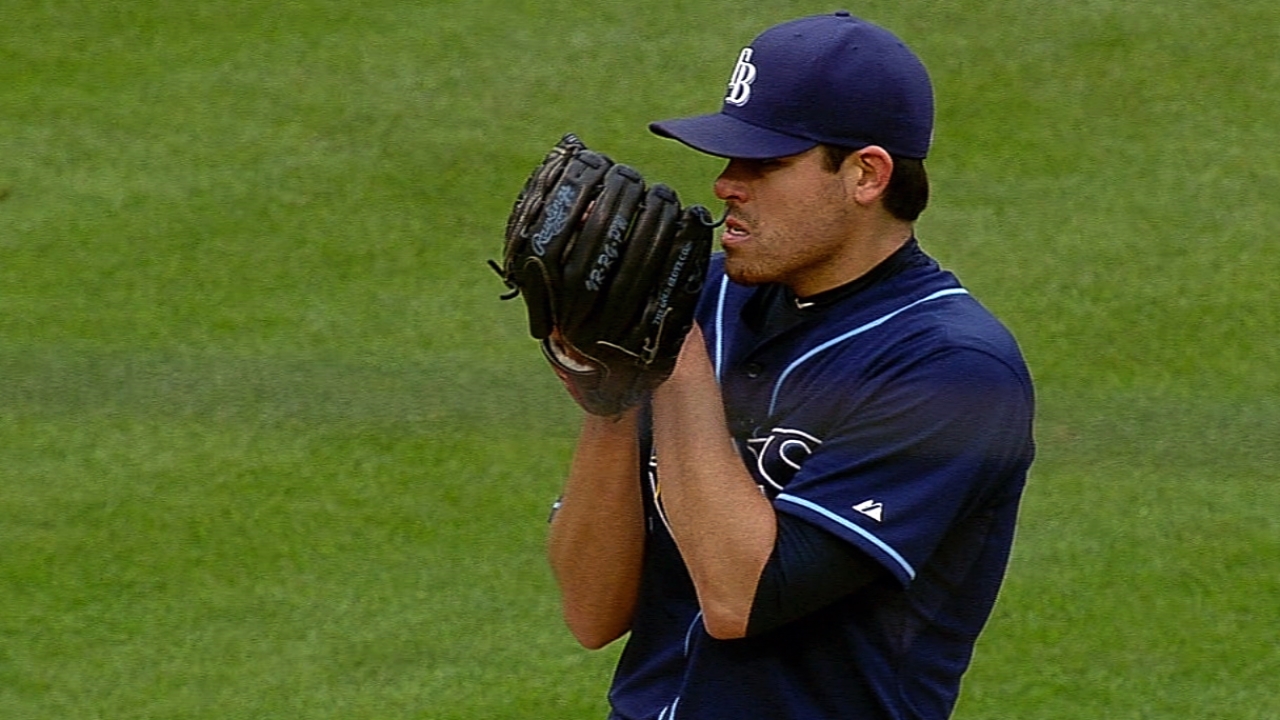 Effectively wild, Moore leads shutout of Texas