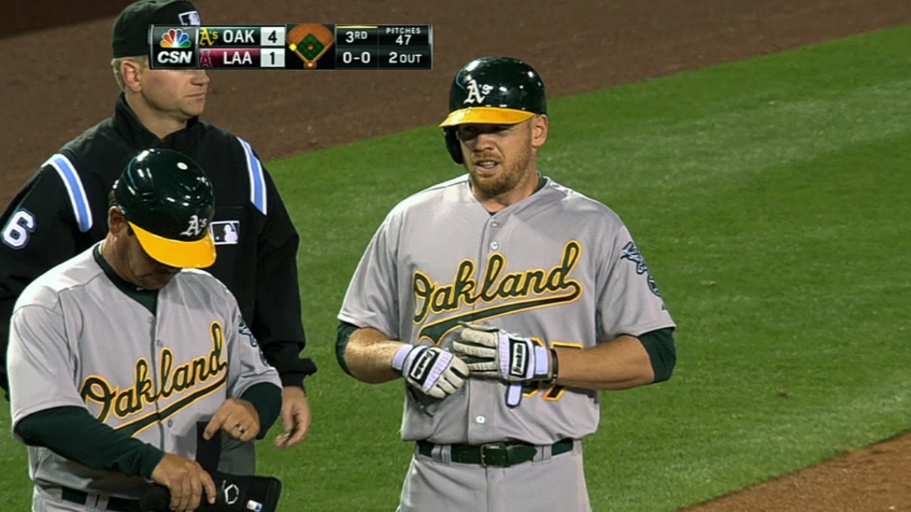 Moss' five-RBI night fuels A's seventh straight win