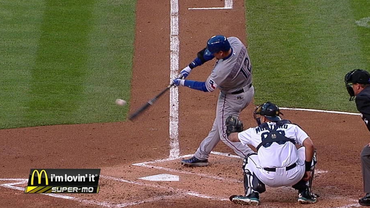 Pierzynski making smooth transition with Texas