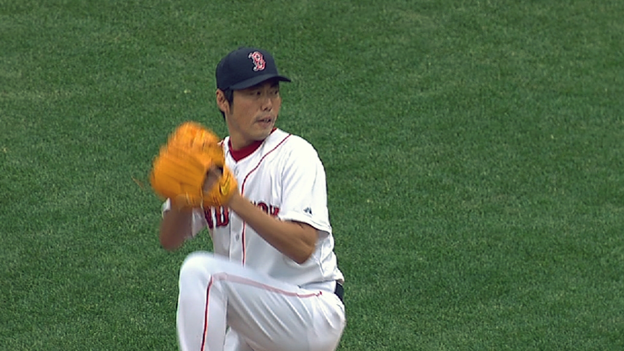 Hanrahan gets hook after two ninth-inning walks