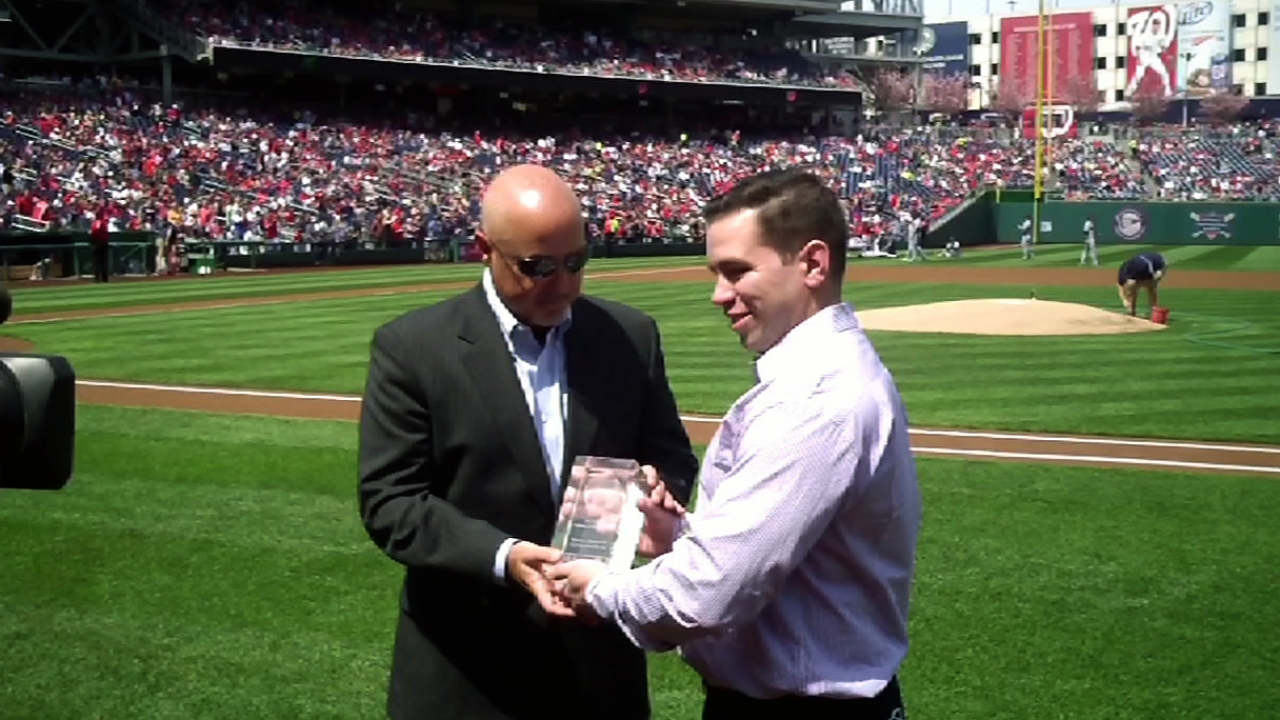 Nationals pick up GM Rizzo's 2014 extension