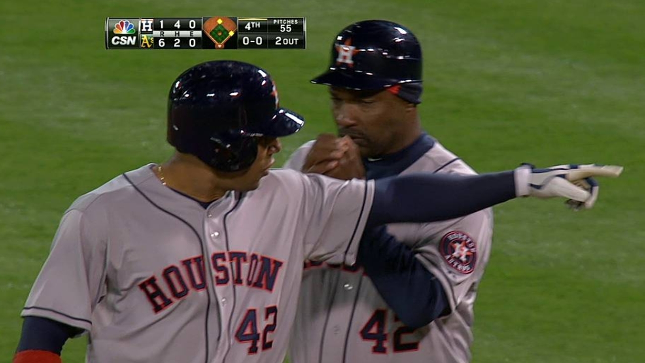 Bedard, Astros fueron víctimas de bates de Oakland