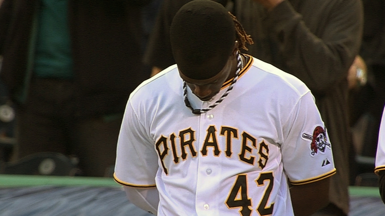 Fans, players react to Boston Marathon bombing