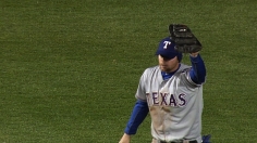 Gentry's grab saves day as Rangers stave off Cubs