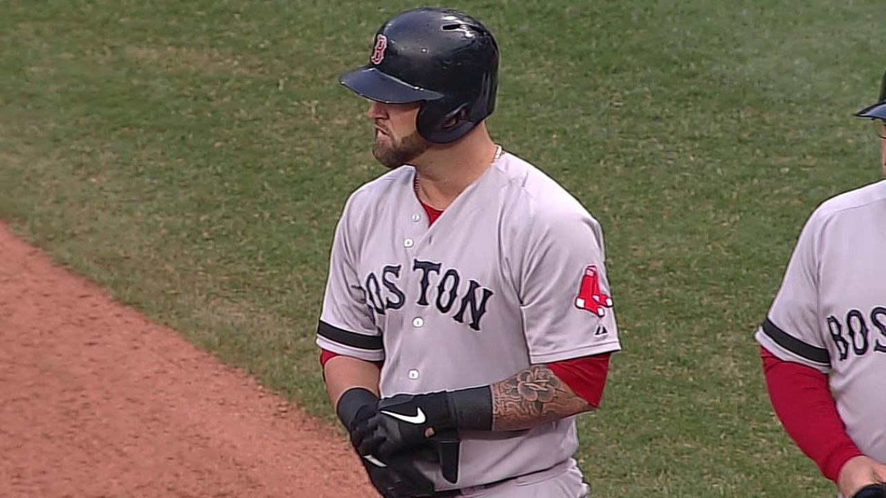 Aceves ayudó a Boston a hilar su quinto triunfo