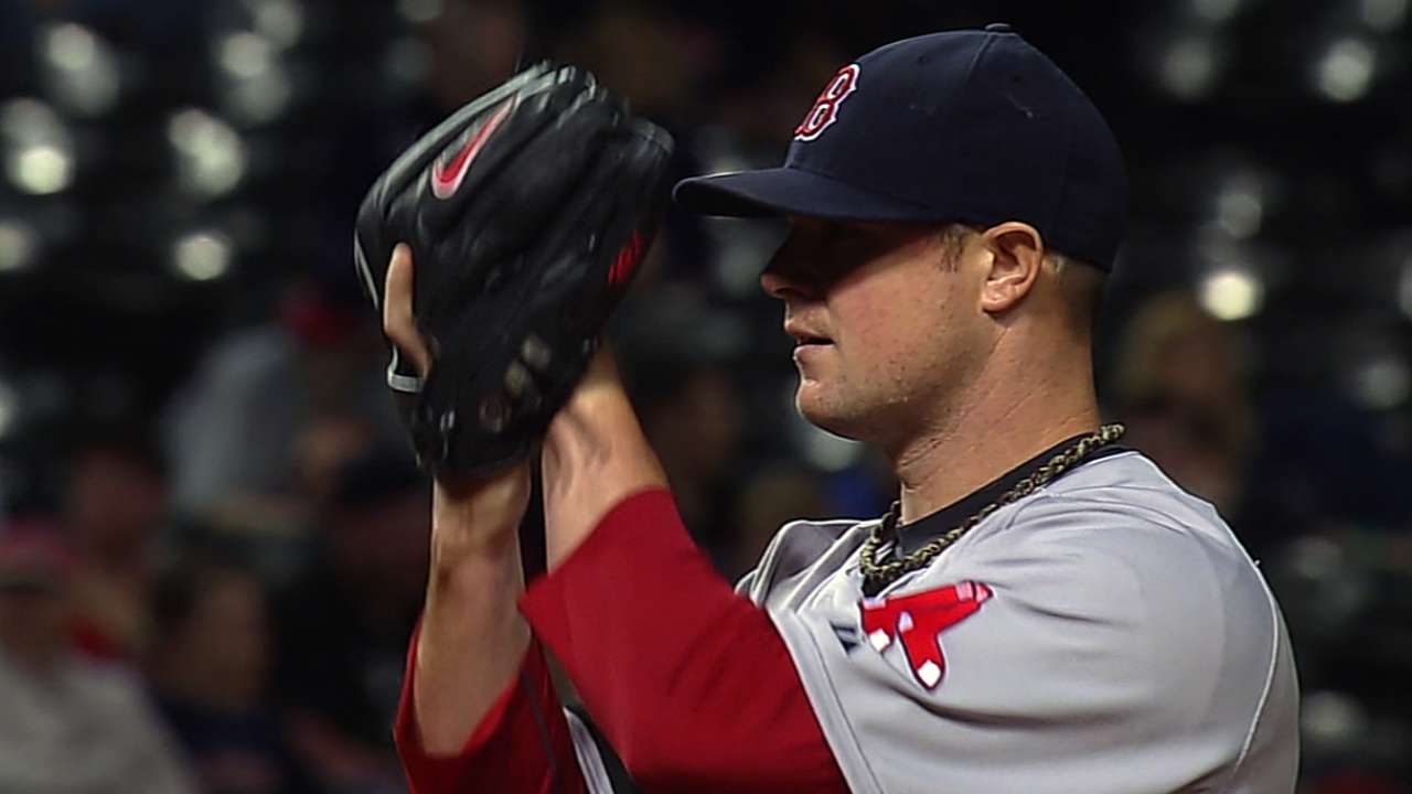 Lester sharp as Sox sweep Tribe, win sixth straight