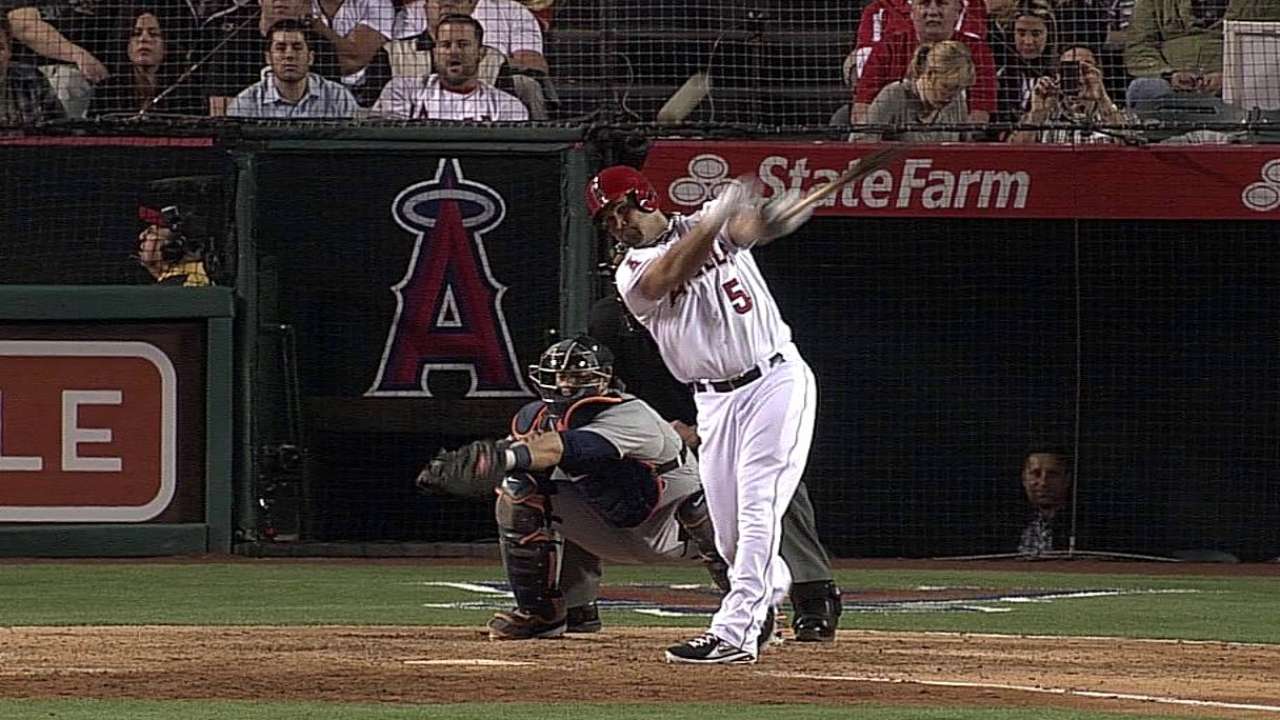Angelinos pegan 16 imparables, apalean a Tigres