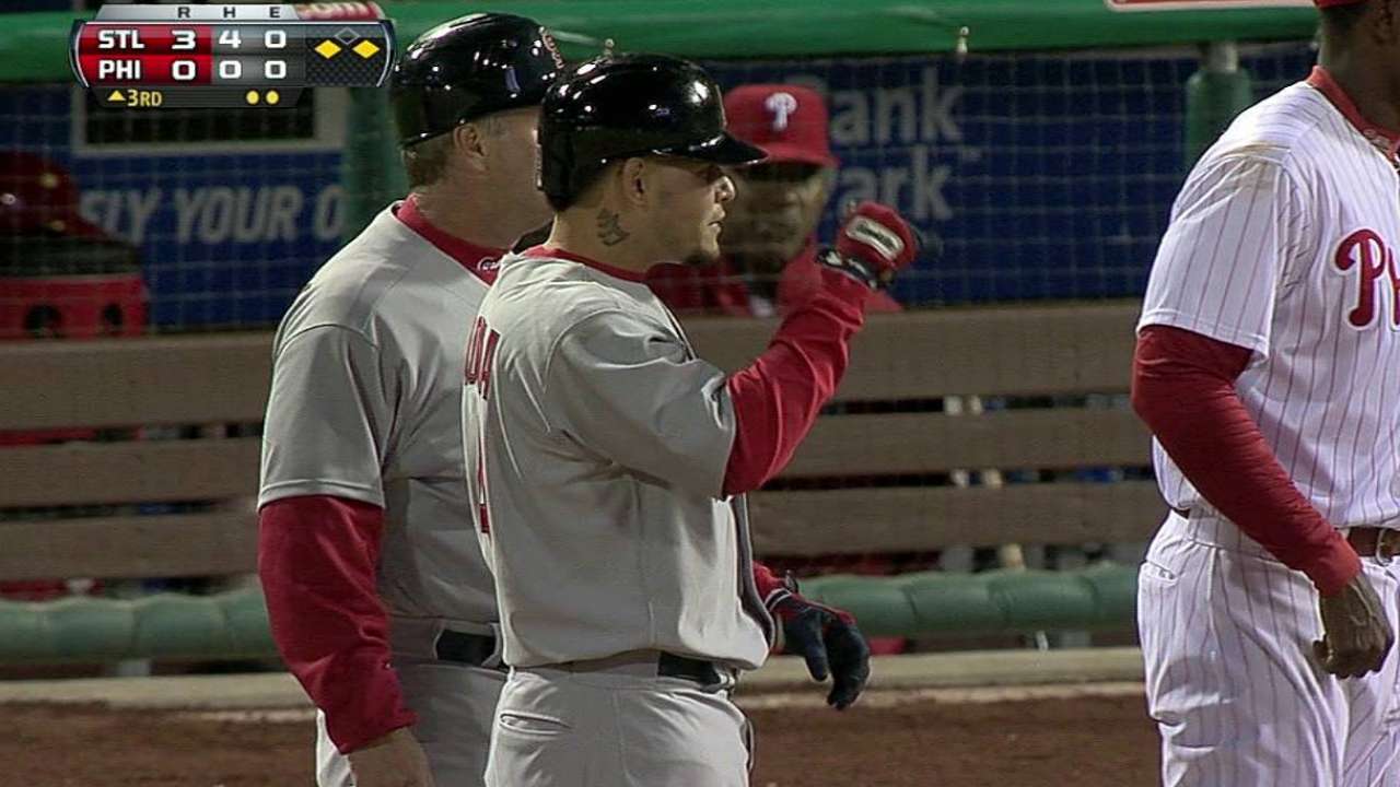 Lynn dominó a Filis en triunfo de los Cardenales