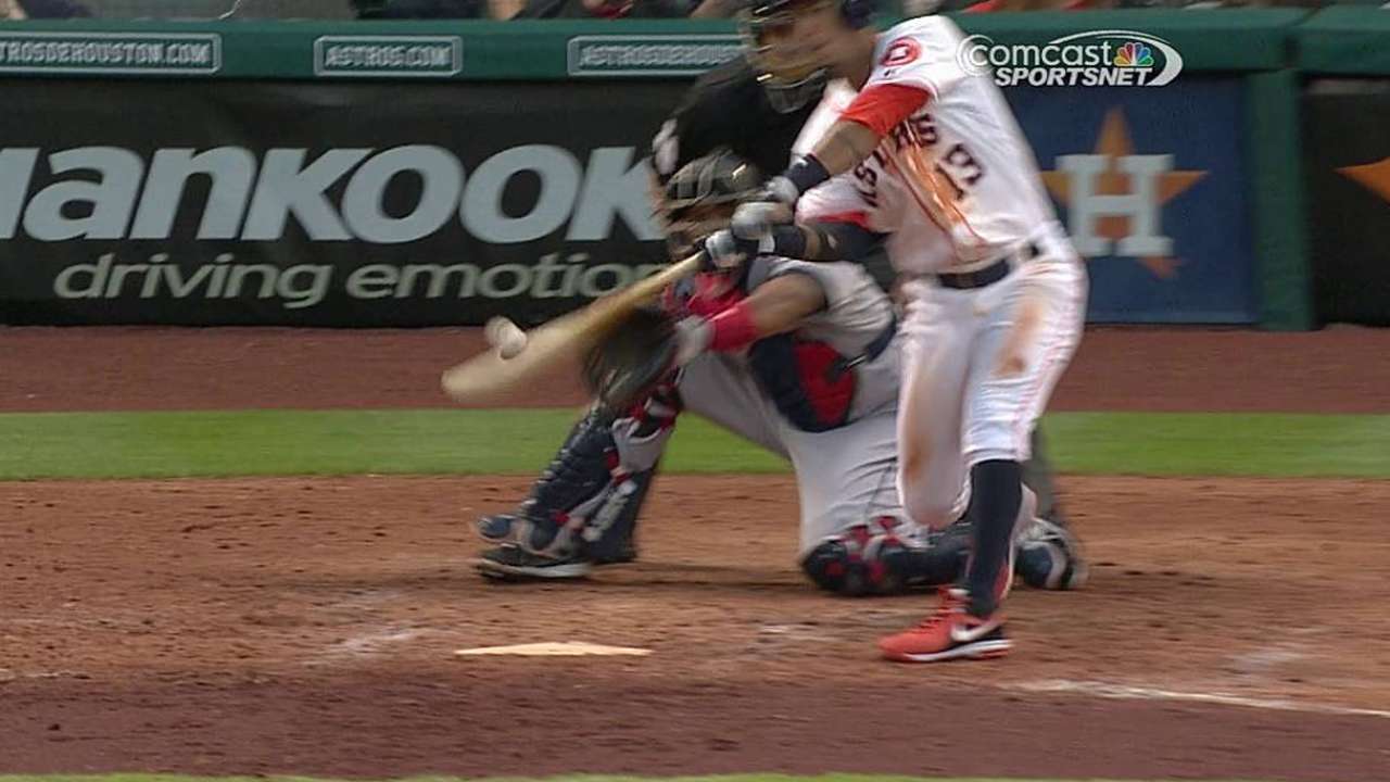 Pitcheo de Astros se colapsa ante ofensiva de Indios