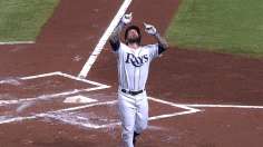 Moore silences Yanks in Rays' fourth straight win