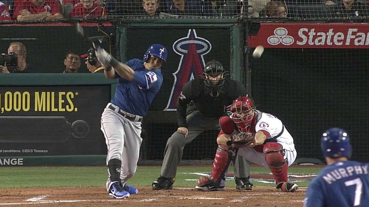 Pierzynski coronó regreso de Rangers en Anaheim