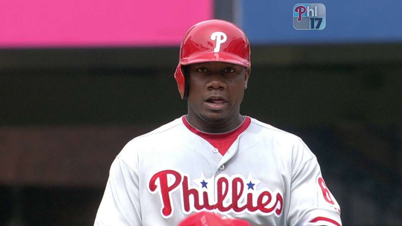Filis sacaron las escobas al imponerse a Mets
