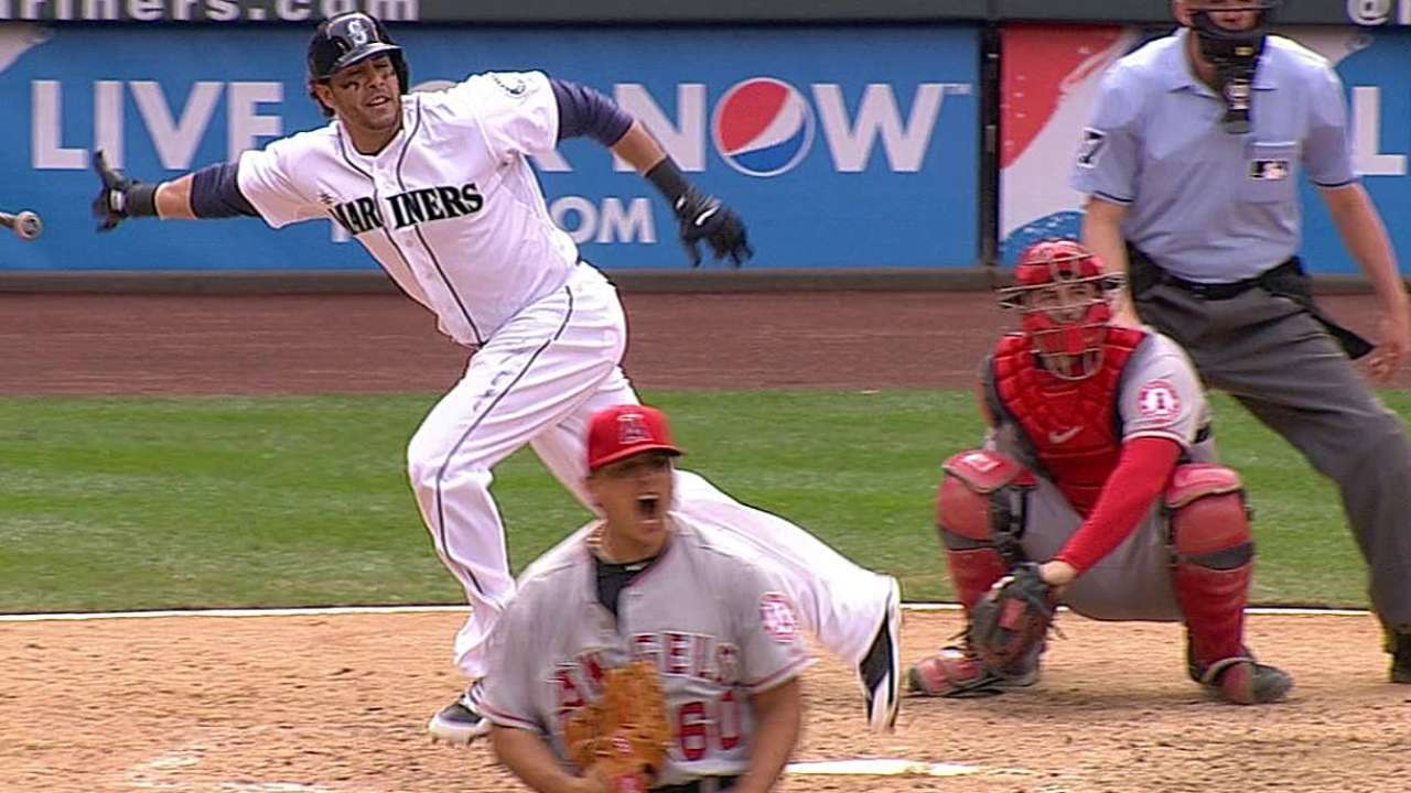 Marineros doblegan a Angels con par de jonrones