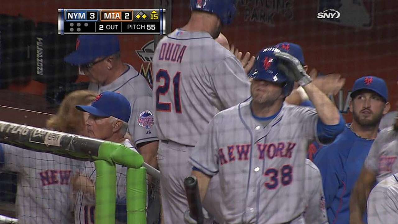 Mets sucumbieron en maratón de 15 innings en Miami