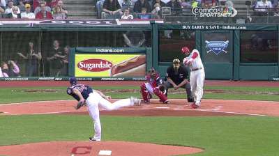 Delmon homers in first at-bat after coming off DL