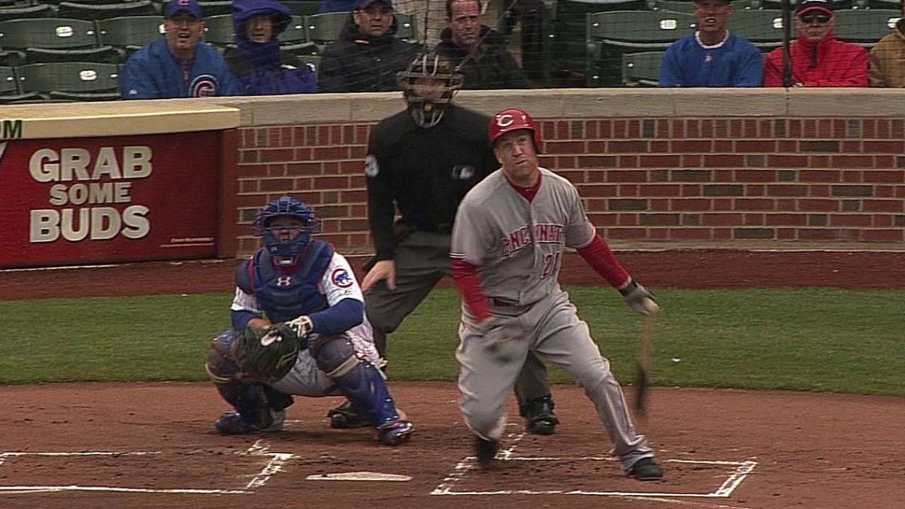 Los Rojos aguantaron para vencer a los Cachorros