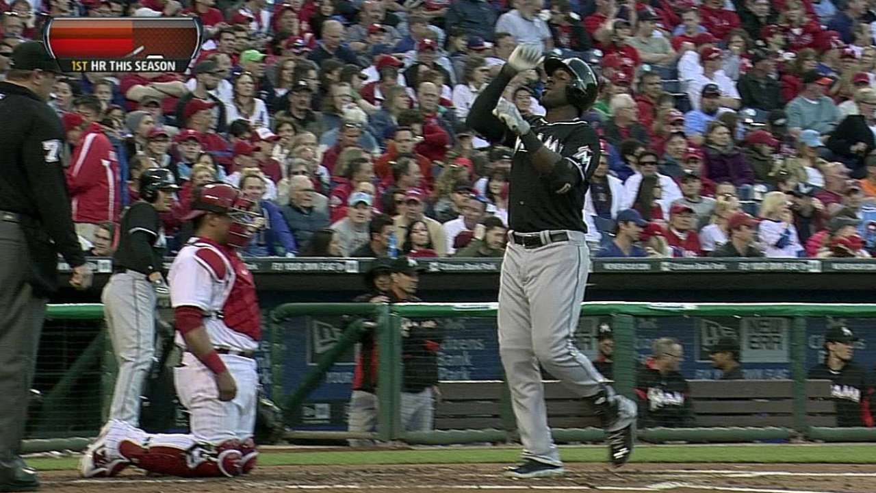 Fernández, Marlins le propinaron blanqueada a los Filis