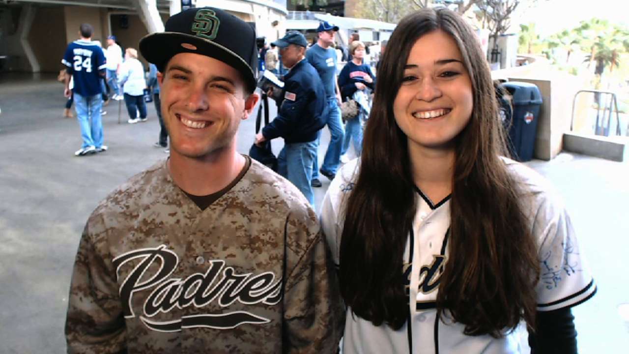 Padres fans latest to vie for cash on 'Bucks'
