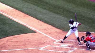 Granderson rejoins Yanks for season debut