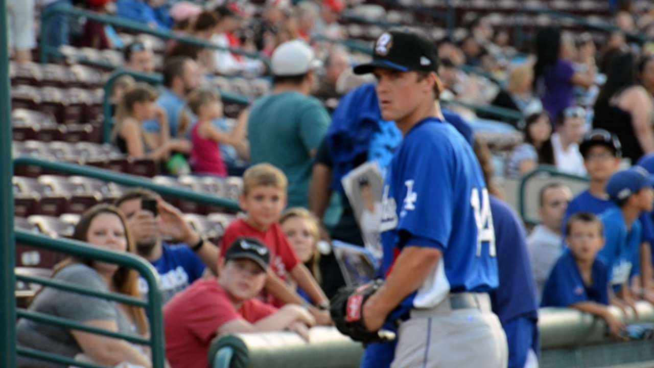 Dodgers activate Greinke, place Beckett on DL