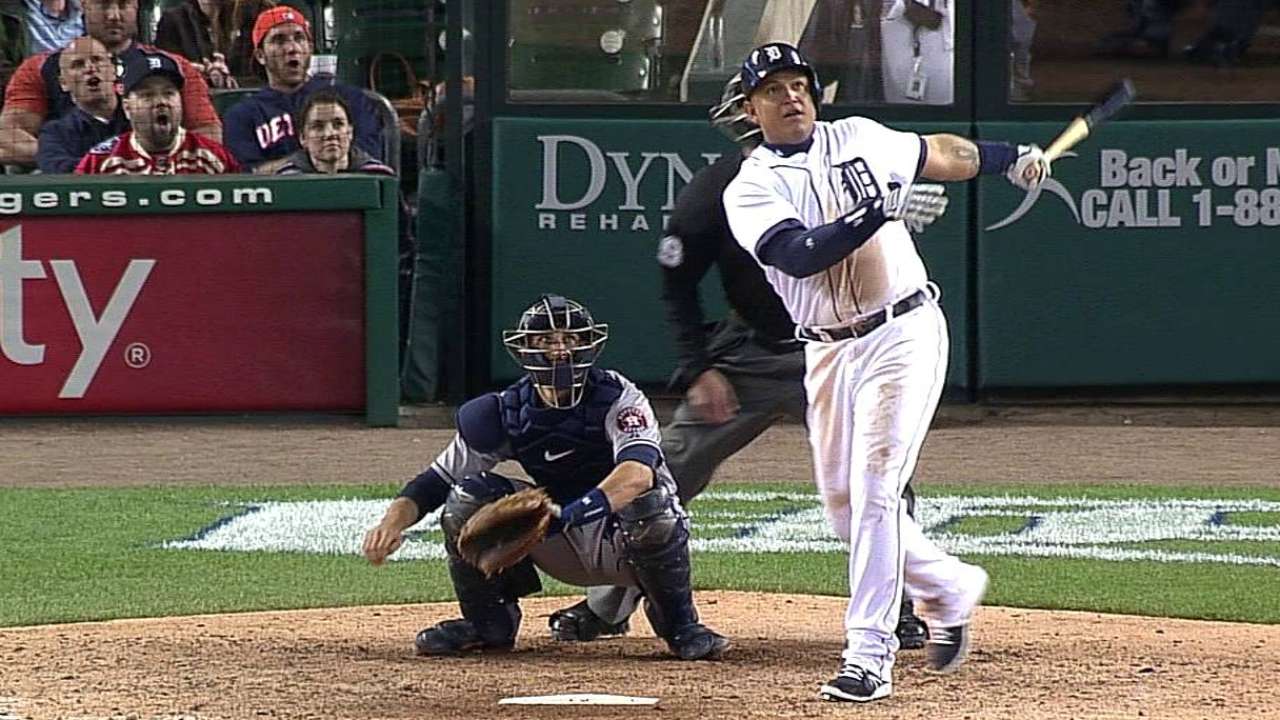 Cabrera, Tigres reviven en la 5ta y vencen a Astros
