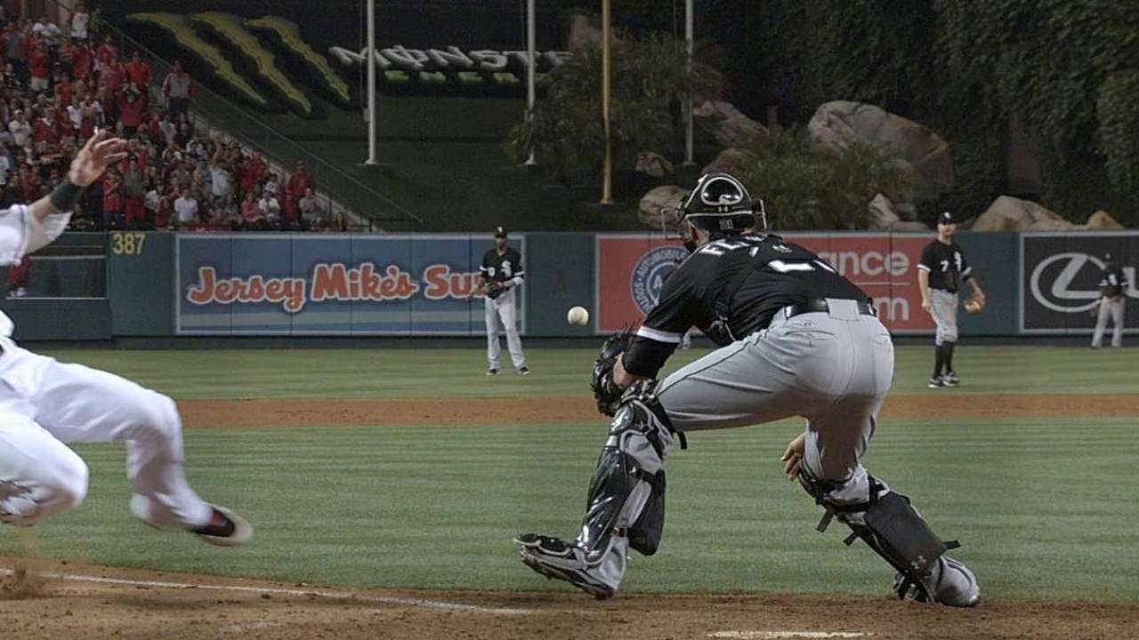 Viciedo progressing with glove and bat