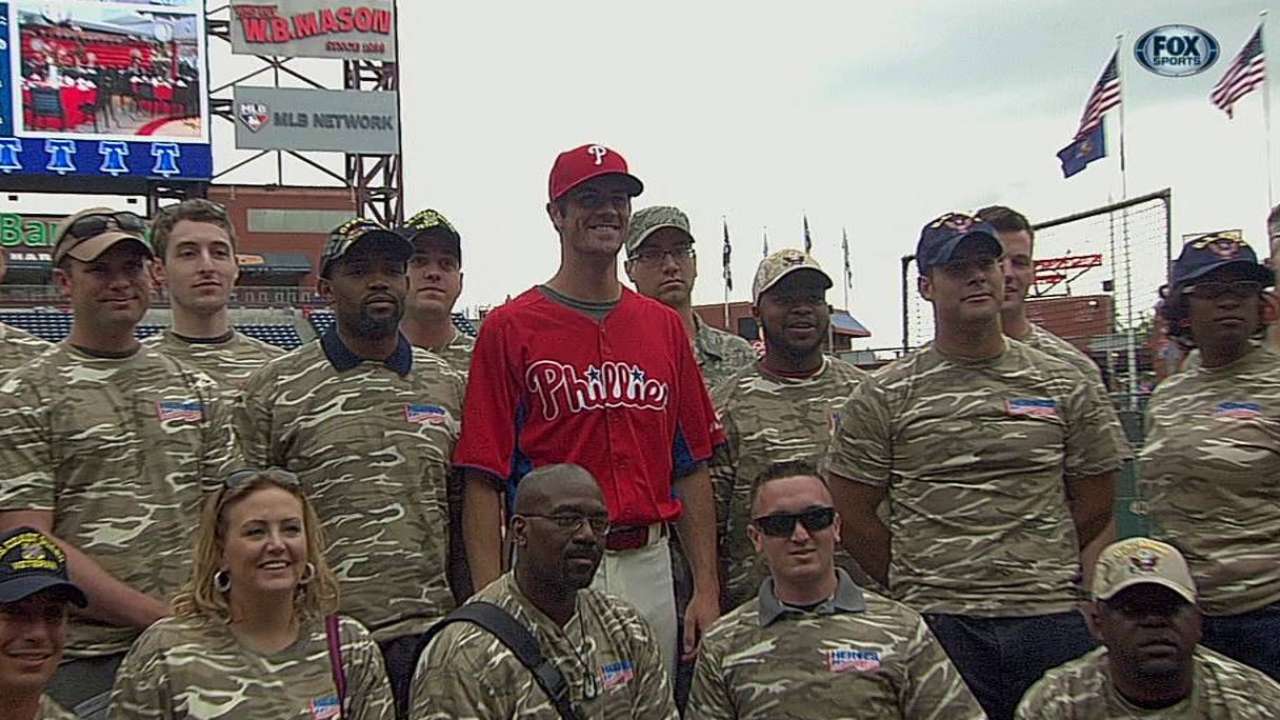 Grateful host: Hamels welcomes veterans to park