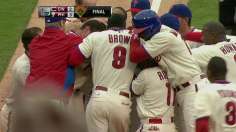 Back-to-back HRs give Phils walk-off win over Reds