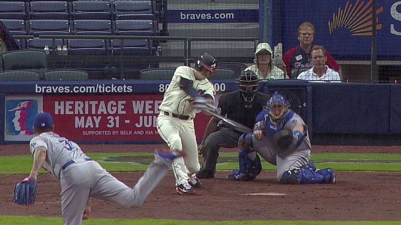 Atlanta ataca al final y saca las escobas ante L.A.
