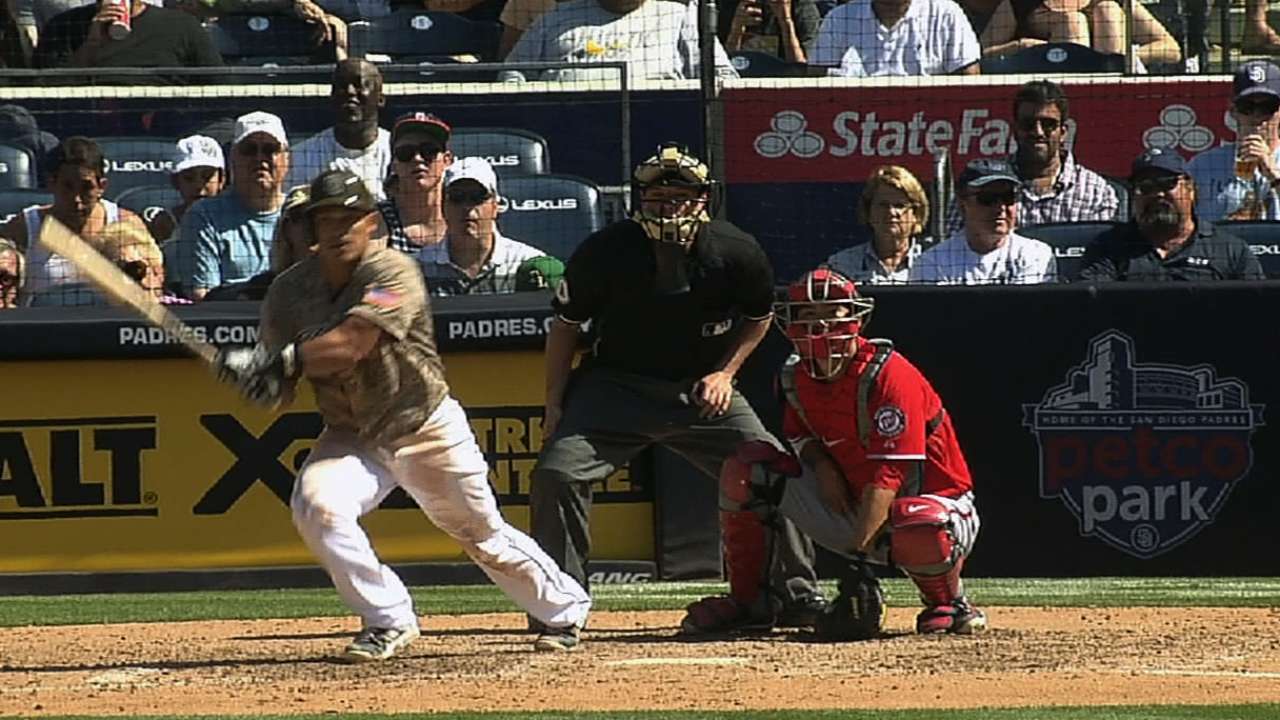 Cashner, poder guiaron a Padres sobre Nacionales